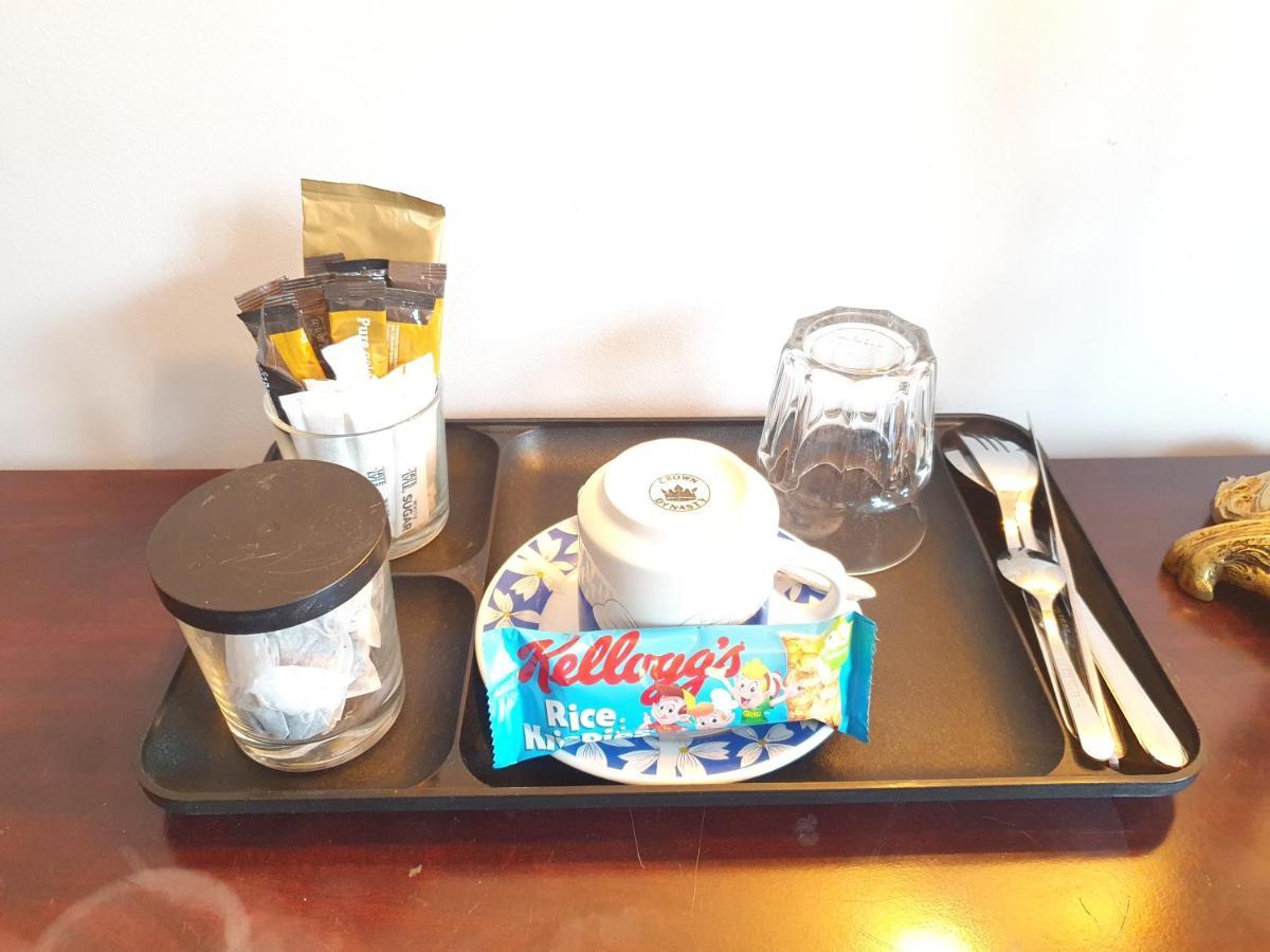 גרינפורד Beautiful Guest Rooms, Free Parking, 30Min Heathrow, 40Min Wembley, 60Min Central London מראה חיצוני תמונה