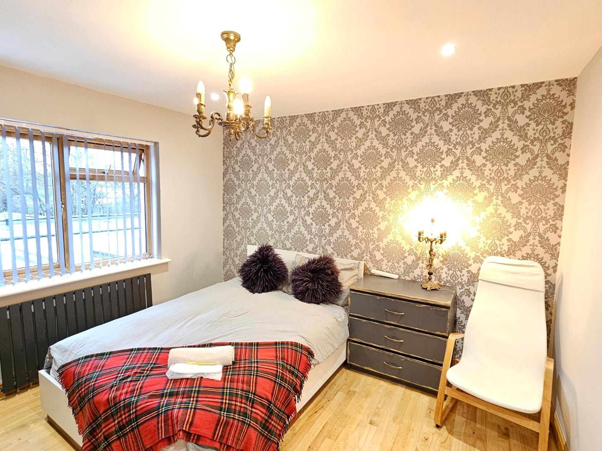 גרינפורד Beautiful Guest Rooms, Free Parking, 30Min Heathrow, 40Min Wembley, 60Min Central London מראה חיצוני תמונה